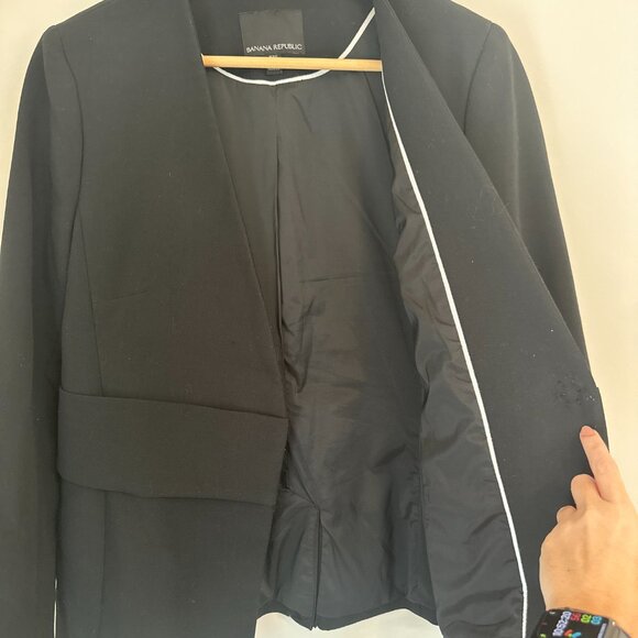 Black Blazer Banana Republic - Size 12 - Picture 4 of 7